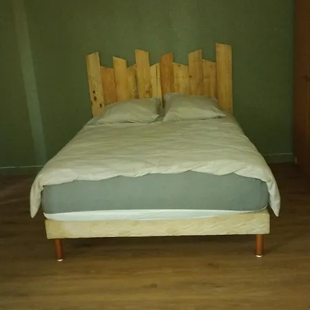 8 Personnes Les Marqueries * La Flèche