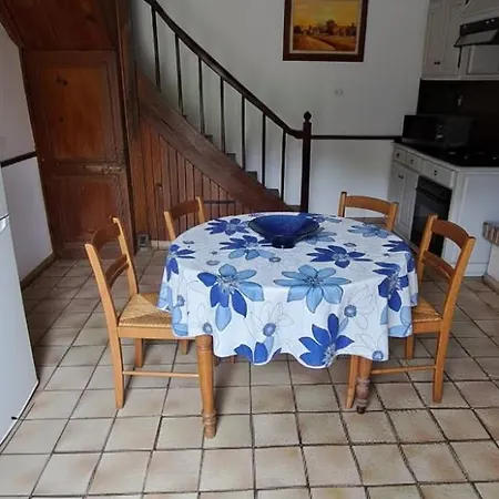 8 Personnes Les Marqueries *