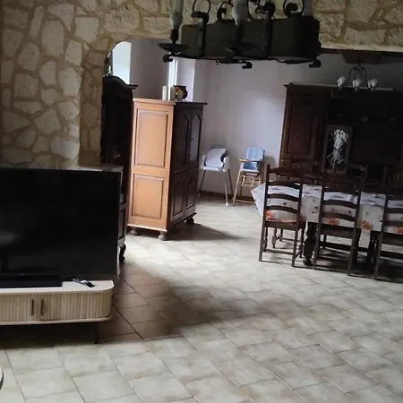 8 Personnes Les Marqueries * La Flèche