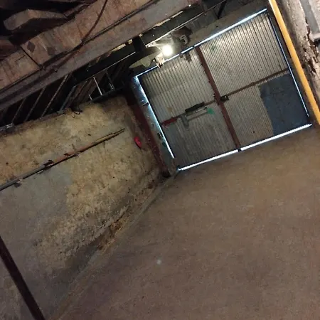 8 Personnes Les Marqueries * La Flèche