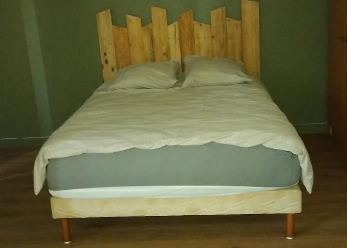 8 Personnes * La Flèche